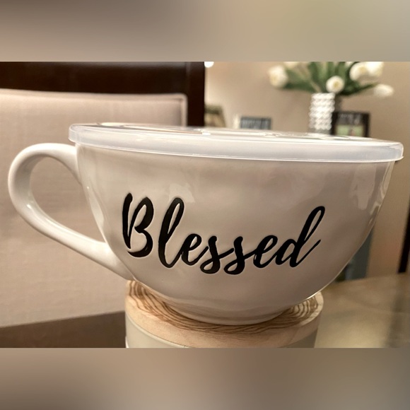 Blessed Stoneware Soup Mug with Vented Cover, NWT - Picture 1 of 4